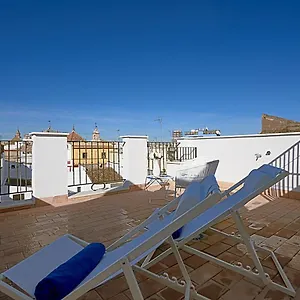 Rentalsevilla ático La Giralda Apartamento